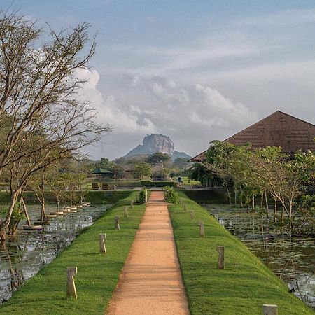 Hotel Water Garden Sigiriya Exterior foto